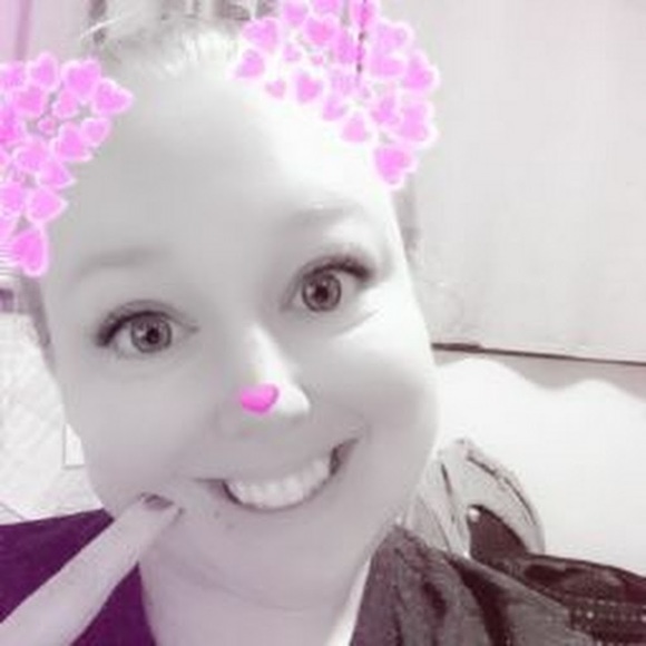 laurareynold595